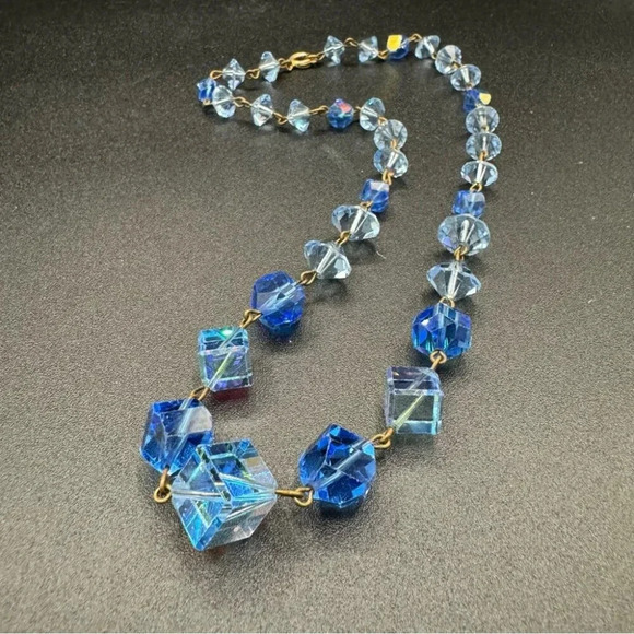 Stunning Blue Vintage  Glass Necklace - Picture 1 of 6